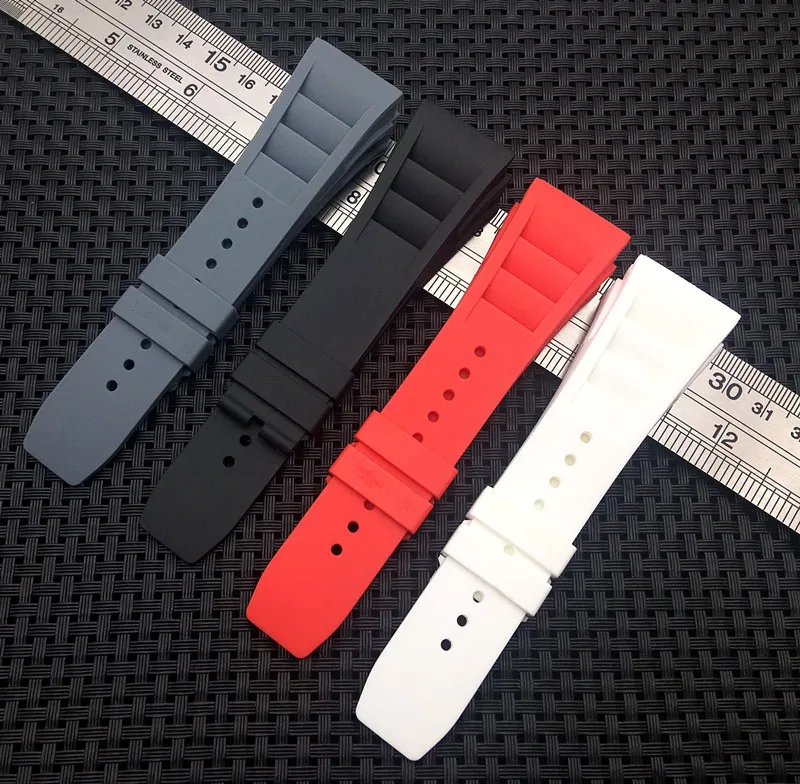 

Ремешок из мягкого силикона и резины для наручных часов