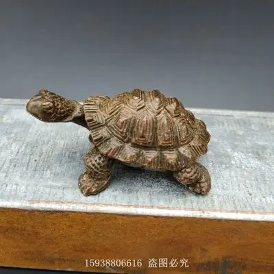 

Изысканное античное украшение из чистой меди