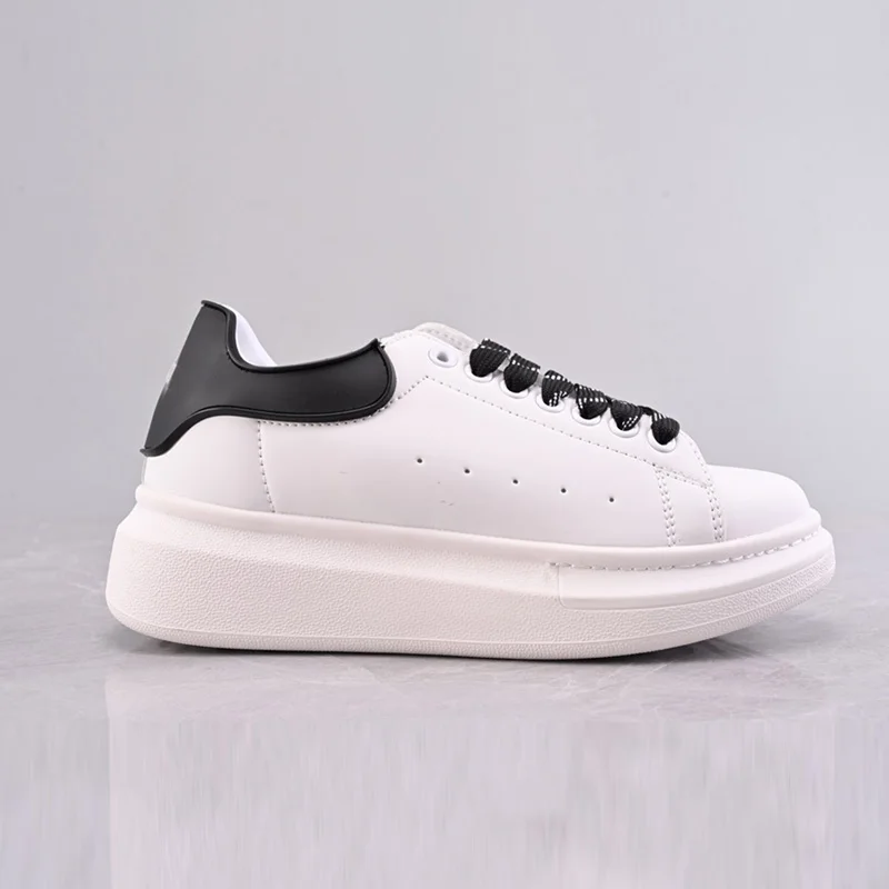 

McQueen маленькие белые женские туфли на толстой подошве увеличенная парная обувь на толстой подошве Спортивная повседневная обувь для мужчин...