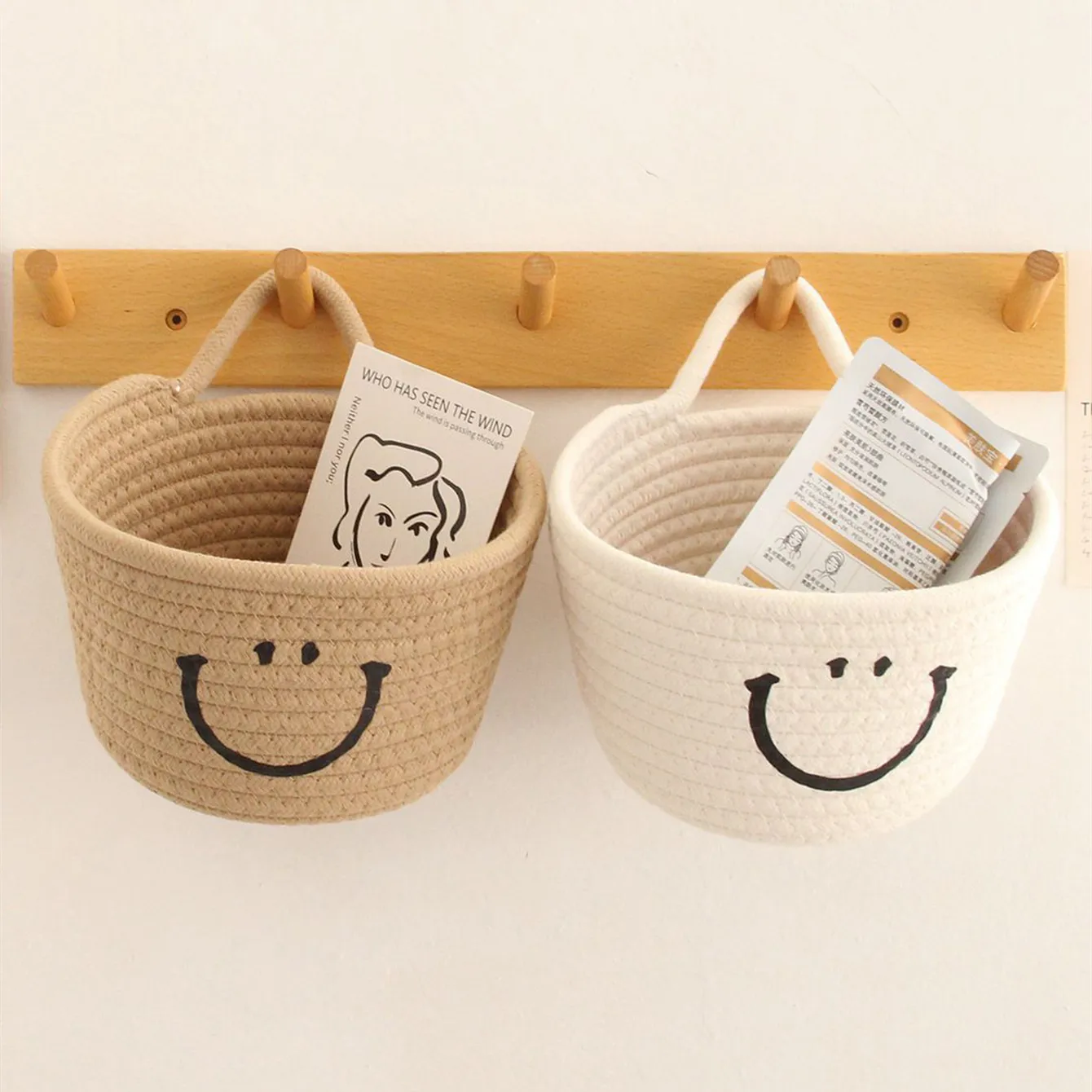 

Cute Smiley Wall Hanging Storage Baskets Hand Woven Cotton Rope Snack Container Case Desktop Cosmetic Toy Sundries Organizer Box