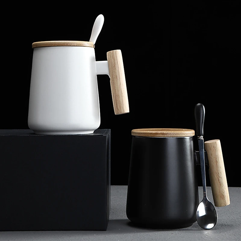 

Винтажная керамическая кофейная кружка с деревянной ручкой и крышкой, 500 мл, фарфоровая чашка для чая и молока, посуда для напитков, подарок ...