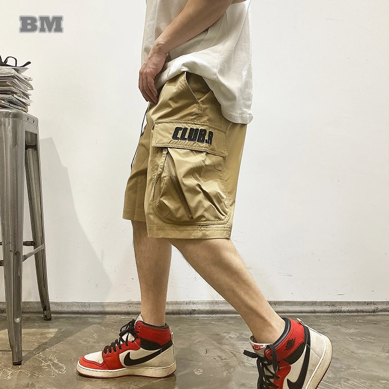 

Шорты-карго мужские прямые с вышивкой и множеством карманов