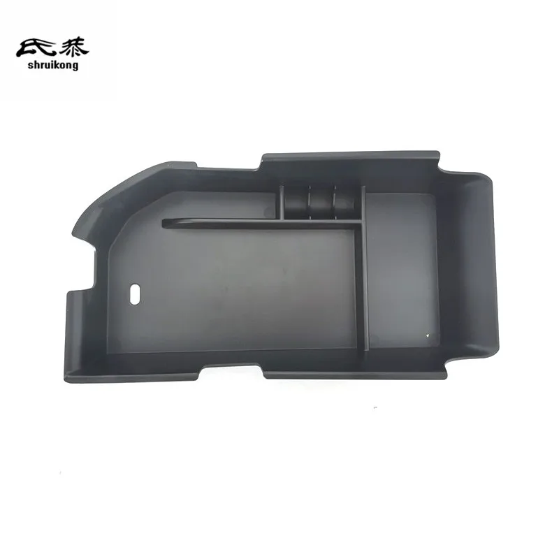 

Чехол из АБС-пластика для Toyota Camry MK8 2018-2020 г. В наличии 1 партия