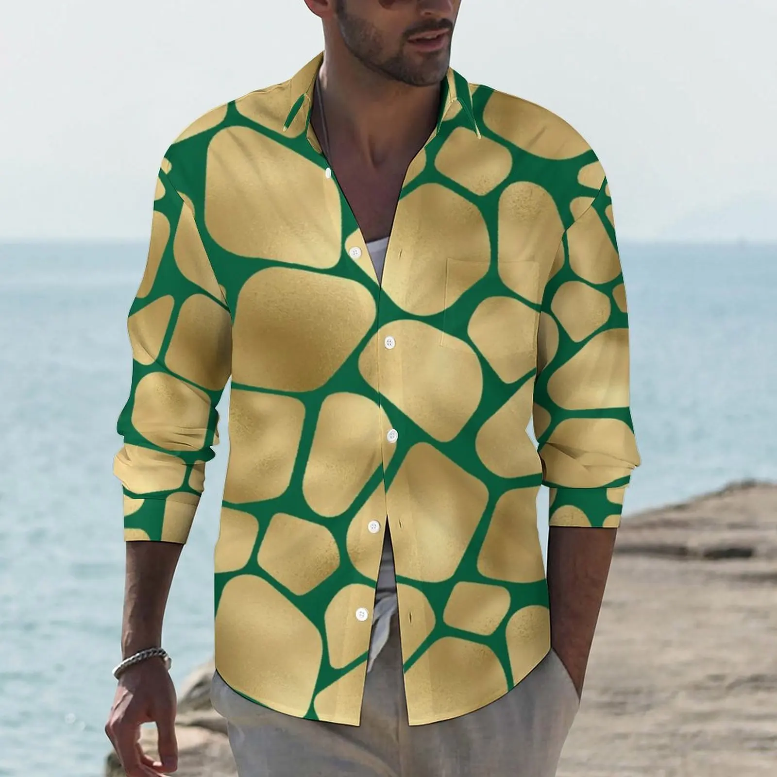 

Giraffe Print Shirt Green and Gold Casual Shirts Long Sleeve Graphic Y2K Blouses Autumn Trending Oversized Clothing