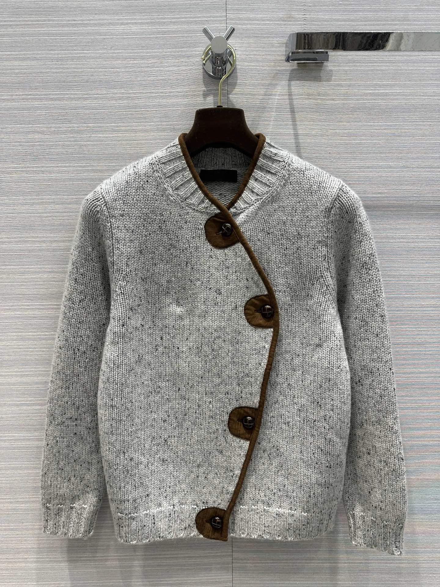 

2023New countercolor edging process cashmere coat advanced yarn cashmere gentle tone elegant temperament