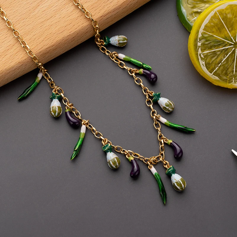 

2023 Trendy BOHO Choker Necklace For Women Green Resin Vegetable Style Gold Plated Zinc Alloy Bohemia Lady Casual Party Jewelry