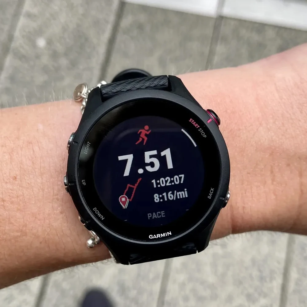 Garmin Forerunner 255 Sports Smartwatch GPS Version