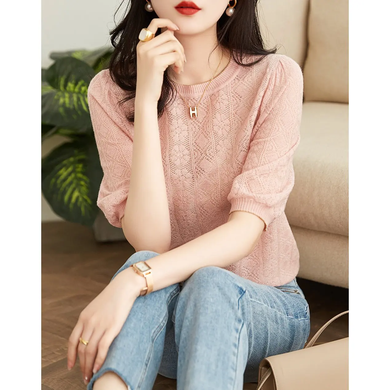 

Crew neck embroidered hollowed out lantern sleeve sweater 2023 new fashion design sense women's cotton short sleeve top