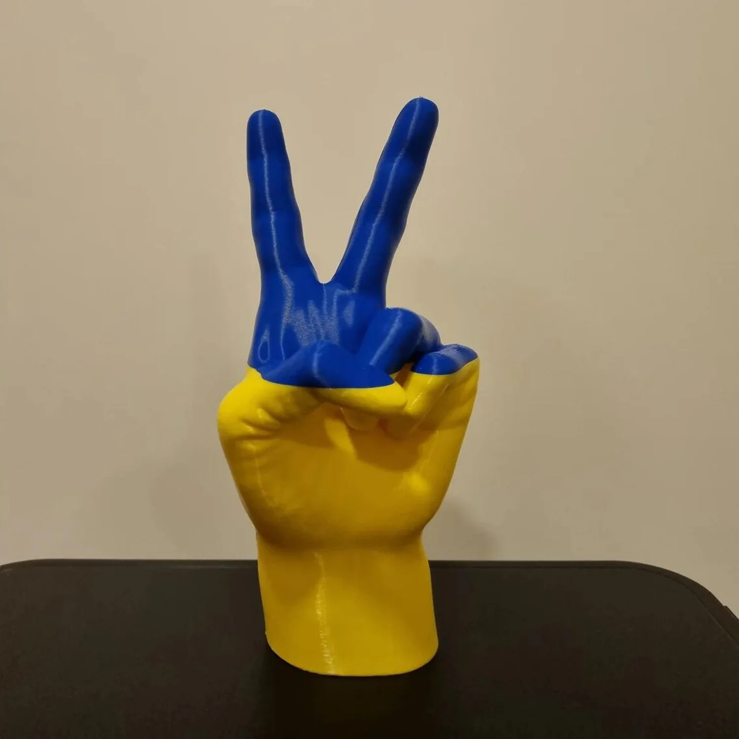 

Скульптура искусство стоп-война скульптура жест статуя домашнее украшение мягкое украшение стол декор для офиса кабинета