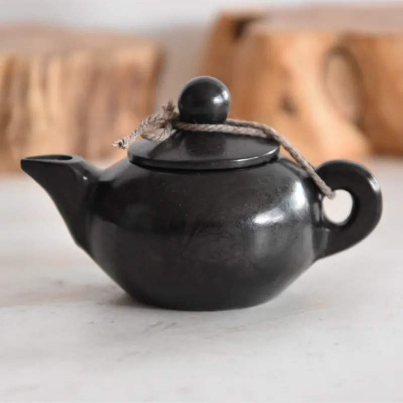 

Hongshan Culture Archaize Black Iron Meteorite Kettle Flagon Pendant Rving Statue Mascot Amulet Craft