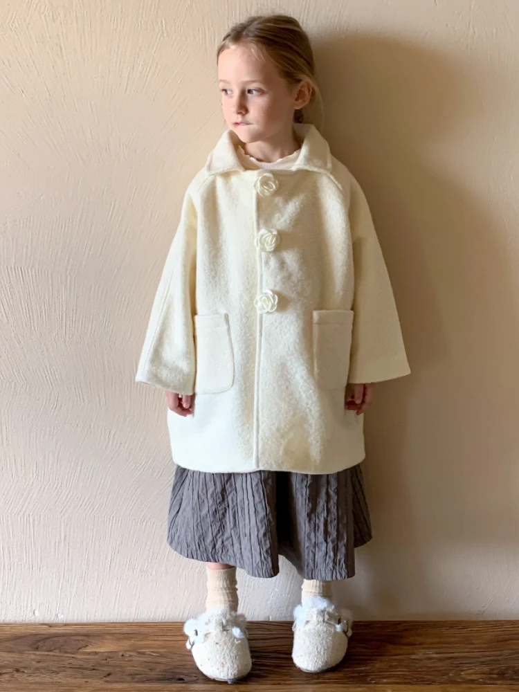 

HoneyCherry Winter New Girls Woolen Overcoat Fashion Solid Color Flowers Buttons Long Loose Woolen Overcoat