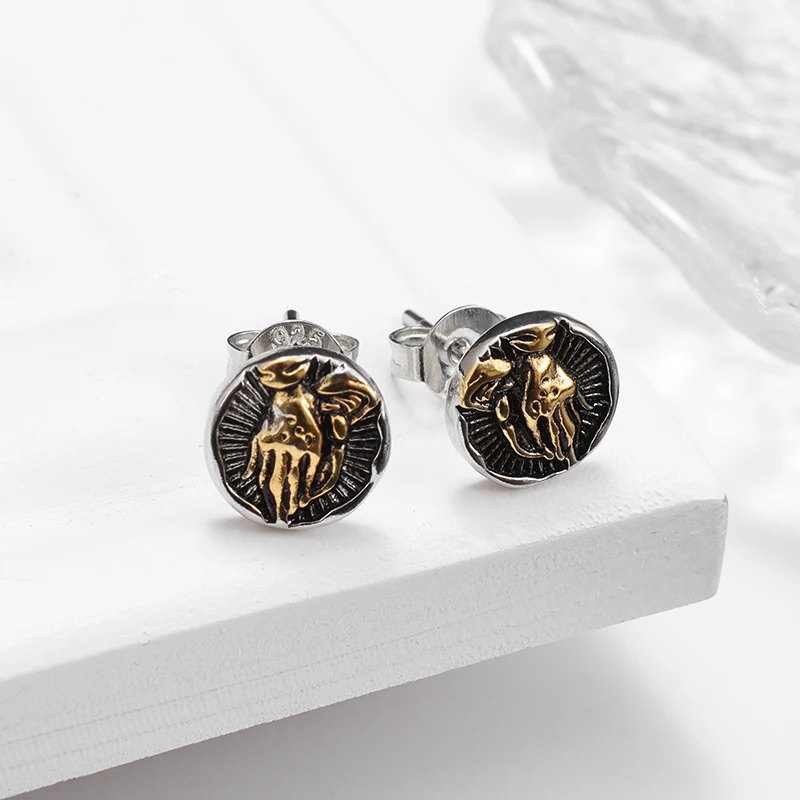 

Trendy Round Engraved Praying Hands Stud Earrings for Men Women Trending Vintage Street Party Amulet Jewelry Gifts