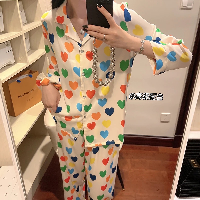 

Satin Women Homewear Long Sleeve Luxury Summer Lady Pajama Suit 2 Pieces Love Print Silk Multicolor Sleepwear For Female