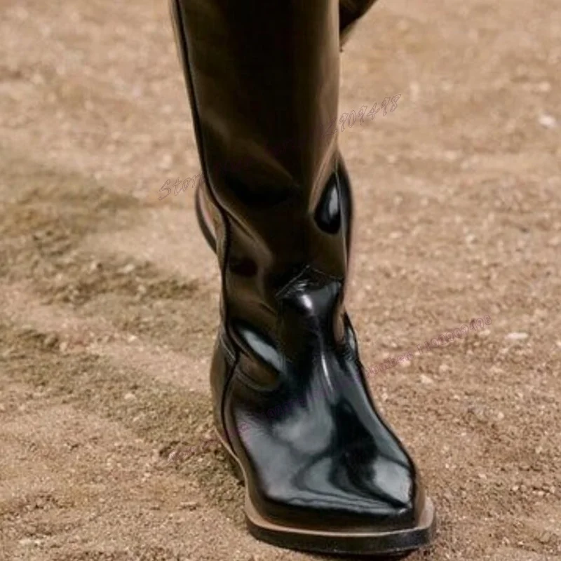 Рисунок 3 - Мужские модельные ботинки с острым носком