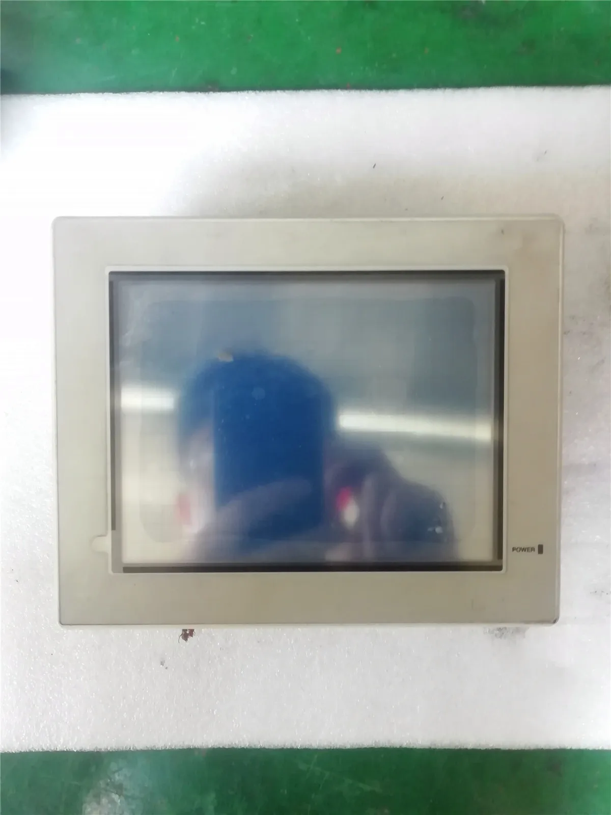 

VT-5MW сенсорный экран; Б/у, 85% новый внешний вид; 3 месяца гарантии, бесплатная доставка