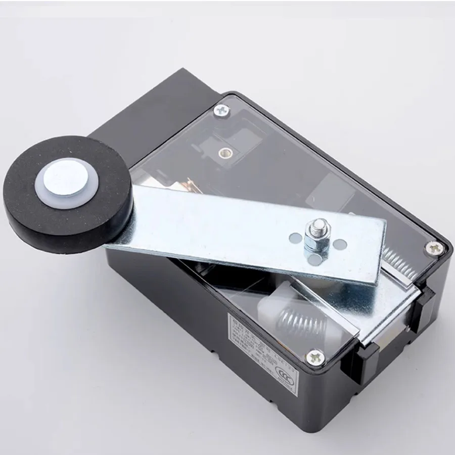 Оригинальный заводской концевой выключатель лифта с тяговой ручкой LSE133-RLU1 U2