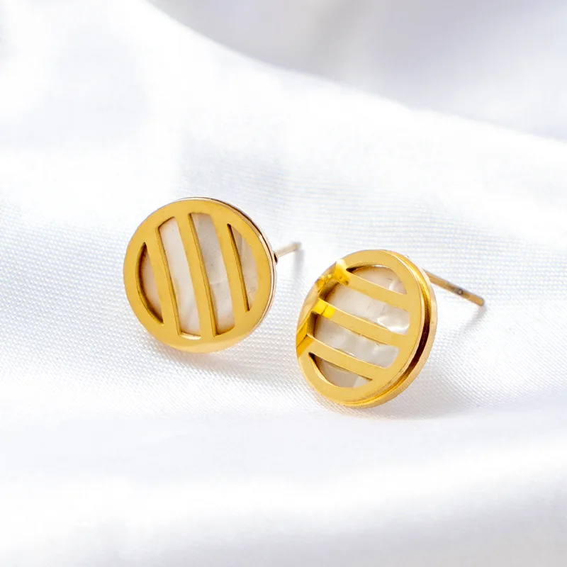

South Korea Fashion Simple High Quality Luxury Shell Round Titanium Steel Earrings Exquisite Life Women Jewelry Earrings 2022