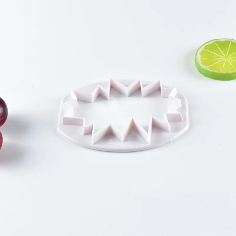 

Explosion Shape Cutting Mold Pattern Biscuit Tool Fondant Cake Mold Eco-friendly Material DIY Baking Kitchen Gadgets