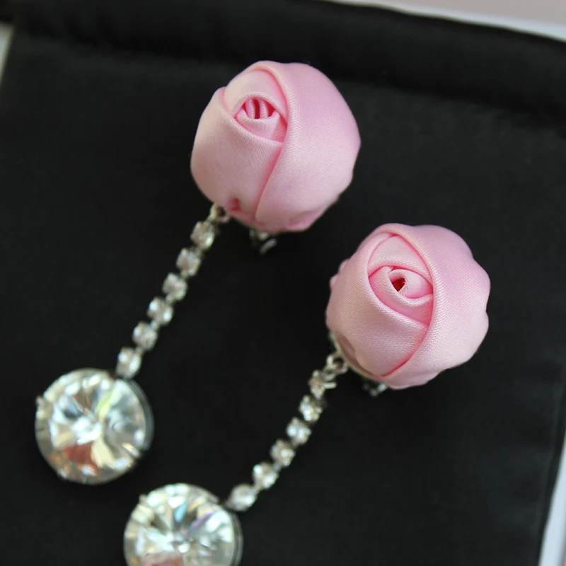 

Pink rose long fringed crystal ear clip