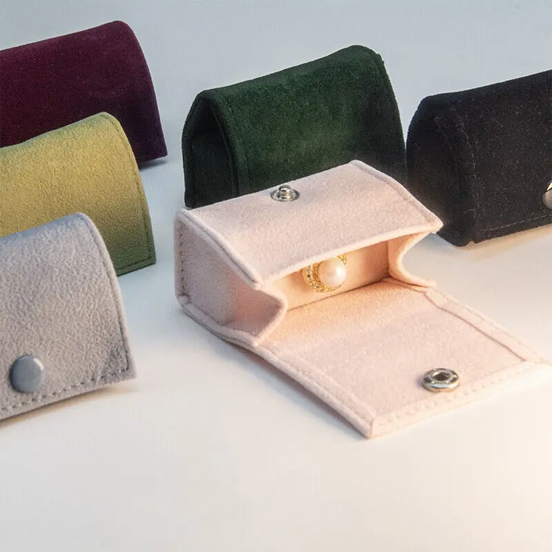 

New 2023 Portable Velvet Button Ring Bracelet Bag Women Girl Jewelry Bag Wrapping Flannel Bag Storage Pouch Pink