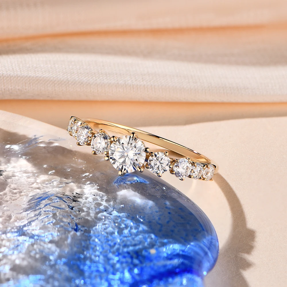 Обручальное кольцо Attagems из желтого золота с муассанитом 0 5 карат 10 к 14