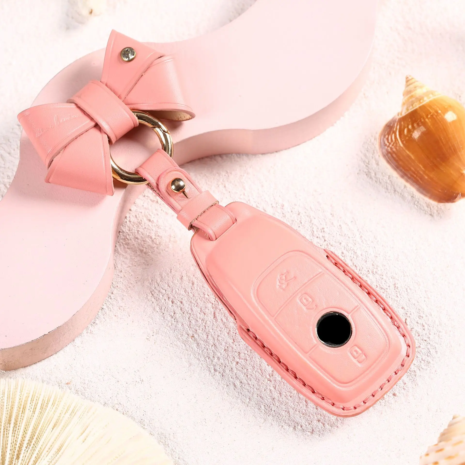 

Cute Car Key Chain Butterfly Knot Design Genuine Leather For Mercedes Women with Keychain Accesorries Fashion Trend Key Cover