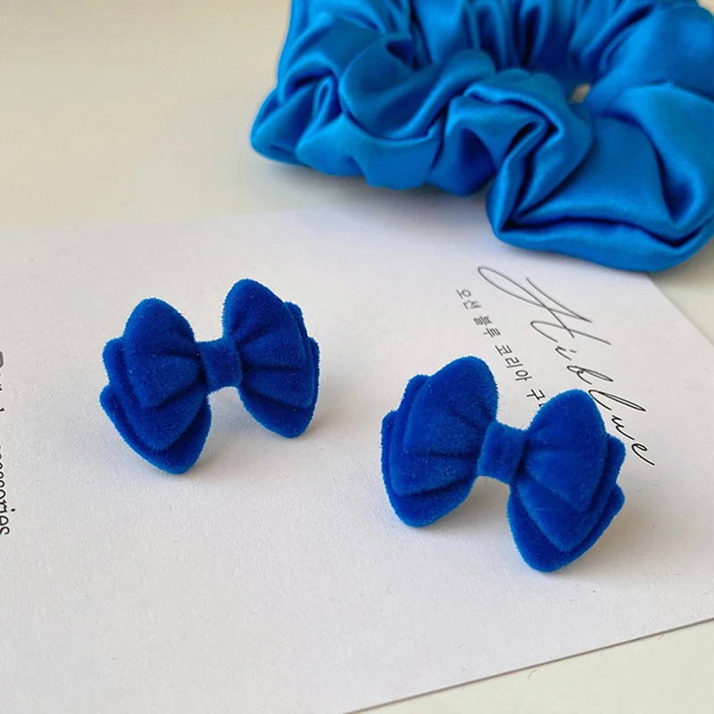 

Korean Fashion Blue Colour Earrings Flocking Bowknot Heart Blue Stud Earrings For Women Elegant Circle Pendientes Jewelry