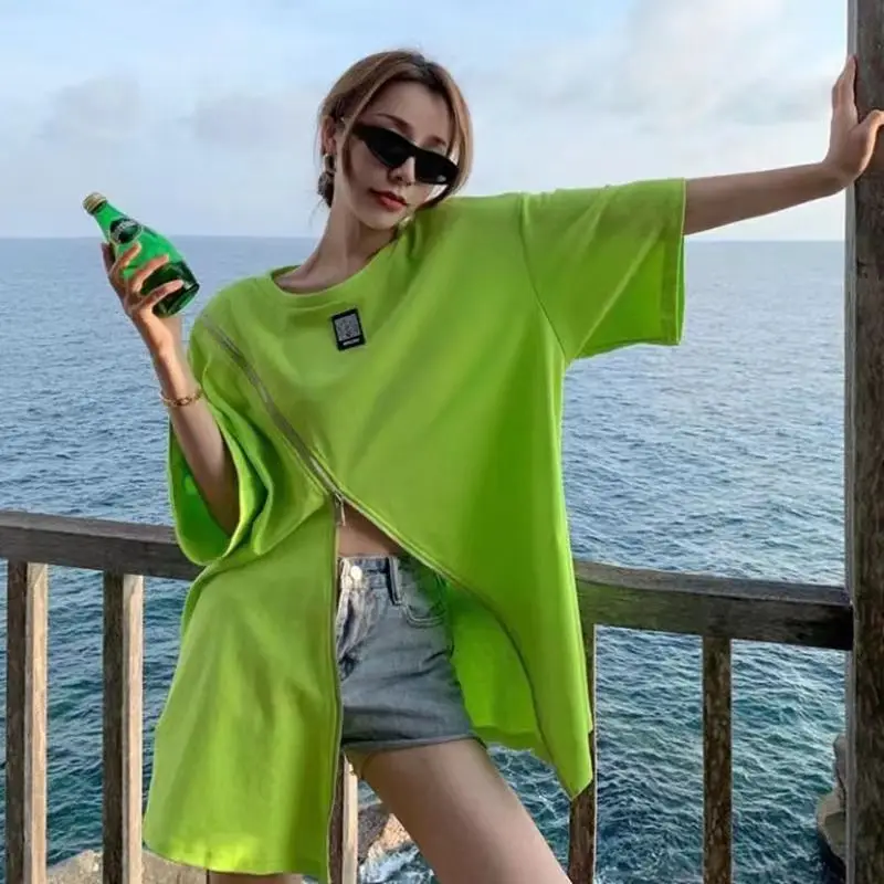 

Women's T Shirts Harajuku Green Loose Casual O Neck Solid Basic Tops Korean Fashion Zipper Design Short Sleeve Hipster Clothes