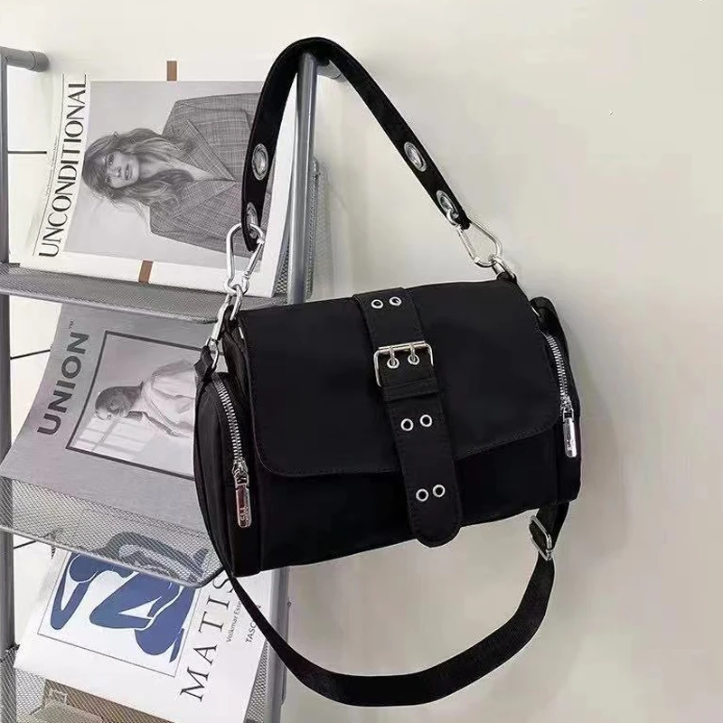 

Корейские сумки для женщин, роскошная дизайнерская сумочка и кошелек, новинка 2023, из полиэстера, с пряжкой для ремня и подмышек, маленькая тканевая Наплечная Сумка