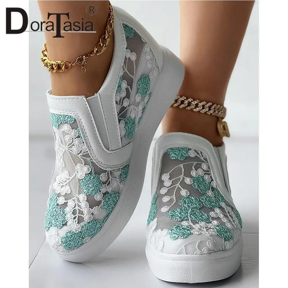New Female Summer Fashion Breathable Mesh Embroider Flower Loafers Casual Platform women's Flats Autumn Increasing Woman Shoes
