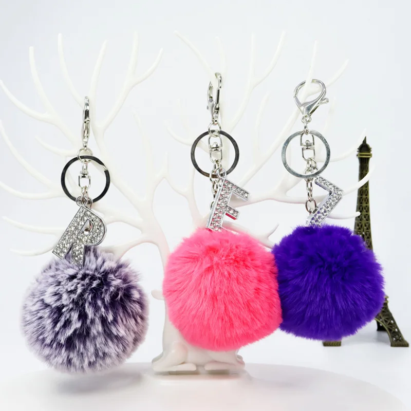 

A-Z 26 Letters Pompon Faux Fur Ball Keychain Creative Small Gift Pendant Alloy Rhinestone Alphabet Key Chain Key Ring