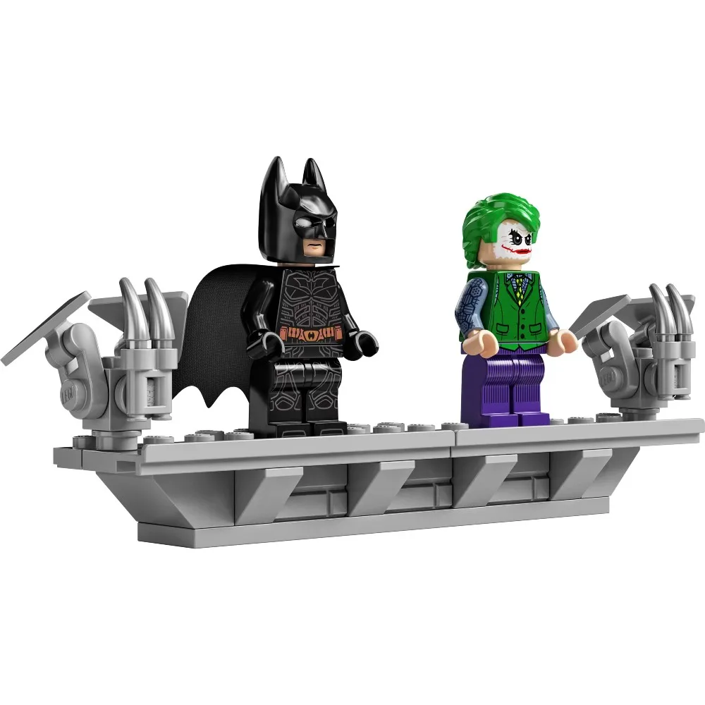 Конструктор LEGO Super Heroes (Супер Герои) 76240 Бэтмобиль Тумблер 18+ | Игрушки и хобби