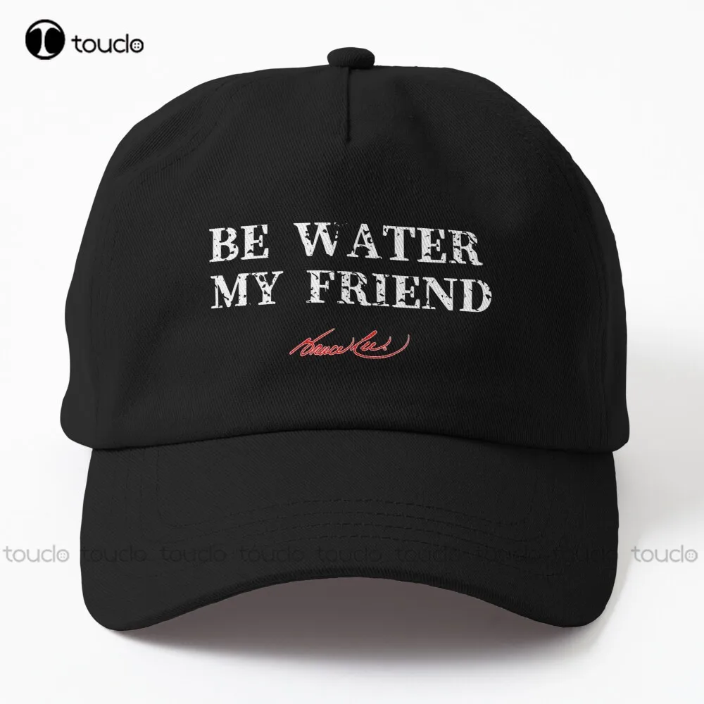 

Шляпа с надписью «Be Water My Friend»