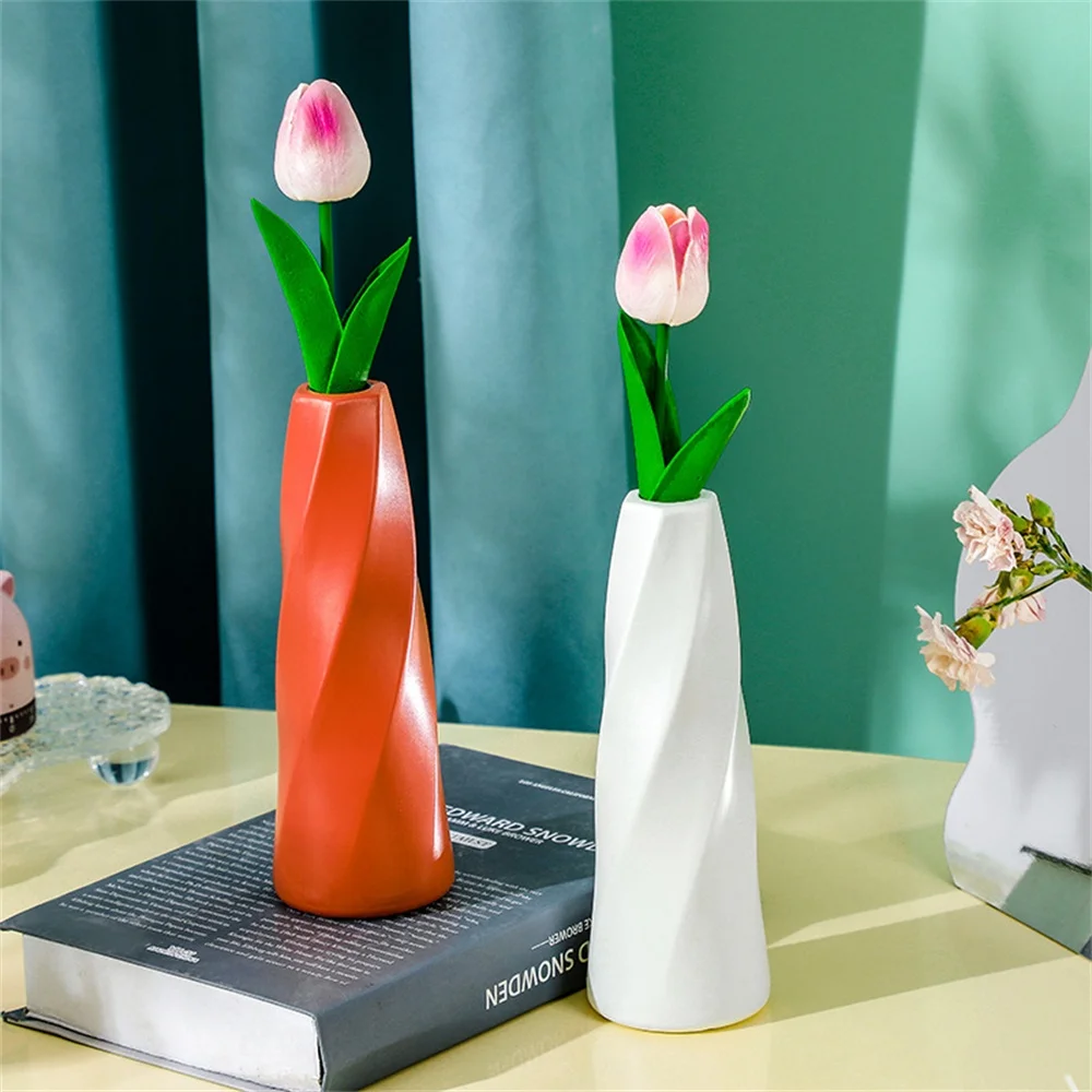 

Light Weight European Vase Simple Office Decoration Suitable For Wedding And Activity Full Of Artistic Atmosphere Family Vase