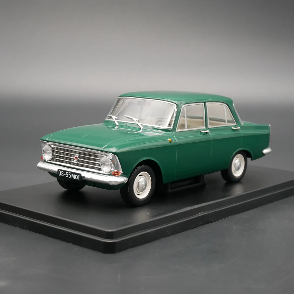 

Diecast Ixo 1:24 Scale Moskvich 408 Muscovite Soviet Car Alloy Antique Car Classic Car Classic Nostalgic Car Model Metal Toy Car