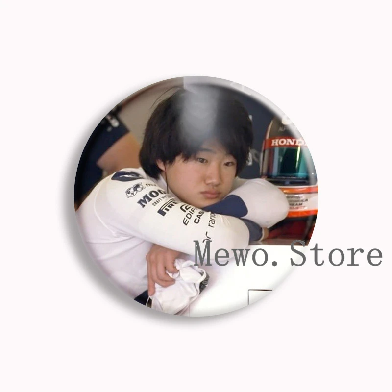 

Y-Yuki Tsunoda забавный мем мягкая кнопка брошь на булавке сумка декор аксессуары значок фанаты собирать подарки на вечеринку