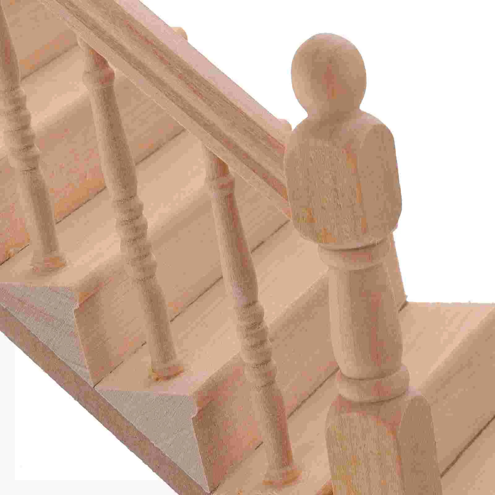 Рисунок 4 - Миниатюрные неокрашенные лестницы