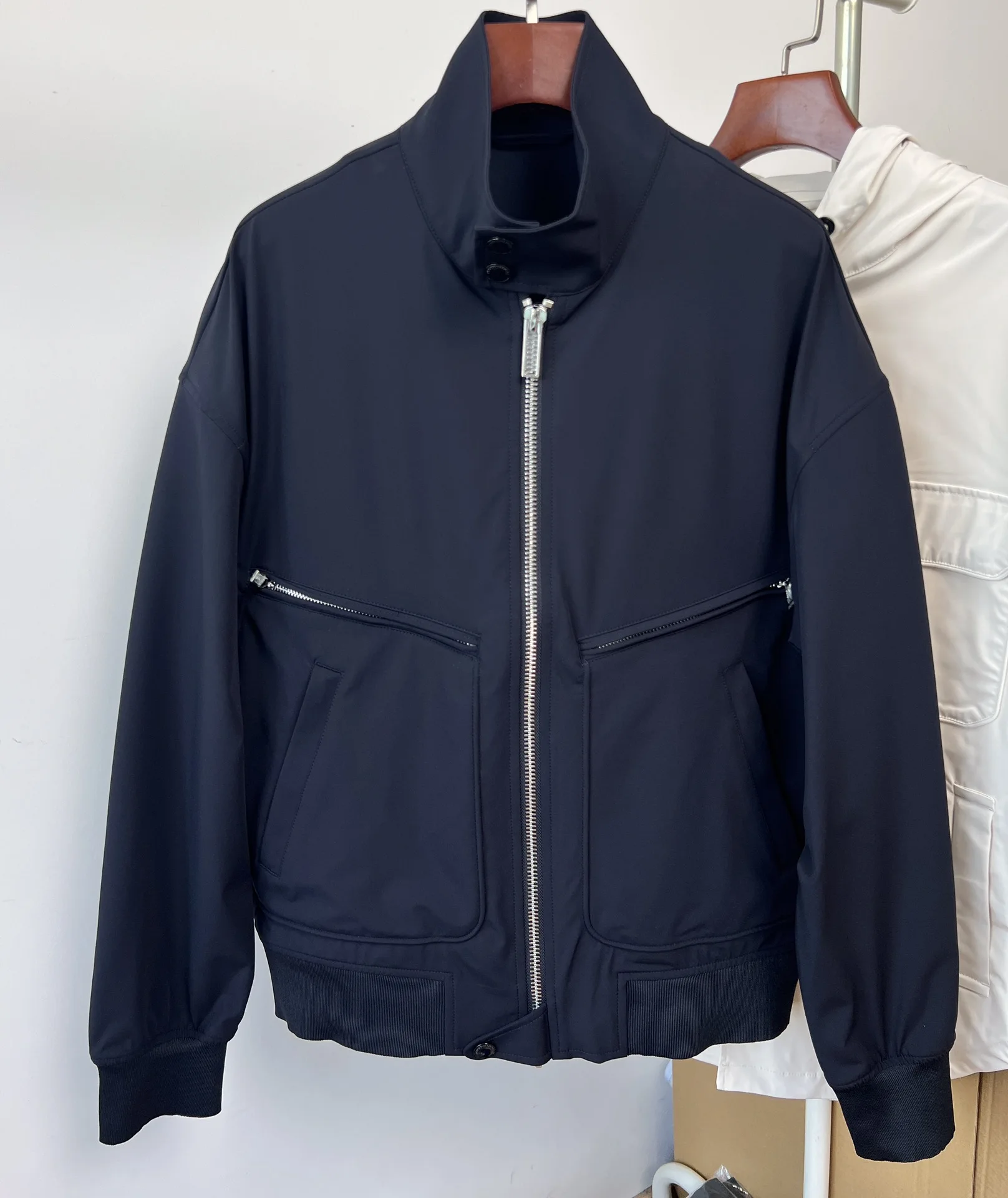 

2023 Spring High Quality Men's Black Stand Collar Jacket