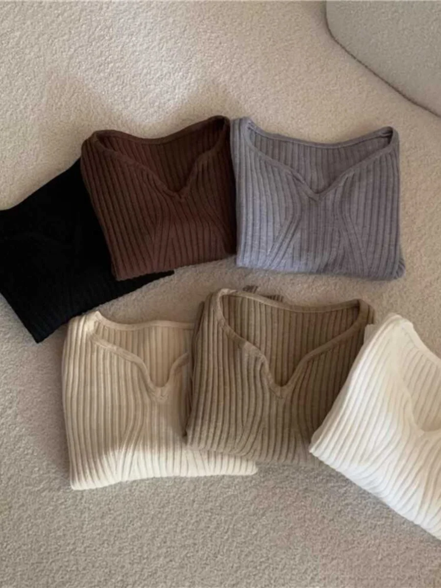 Черная нижняя рубашка с низким воротником женская корейская серия осенне-зимняя