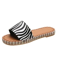 black womens slippers narrow womens fashion stripe printed comfortable flat casual sandals and slippers new 2022 beach slippers