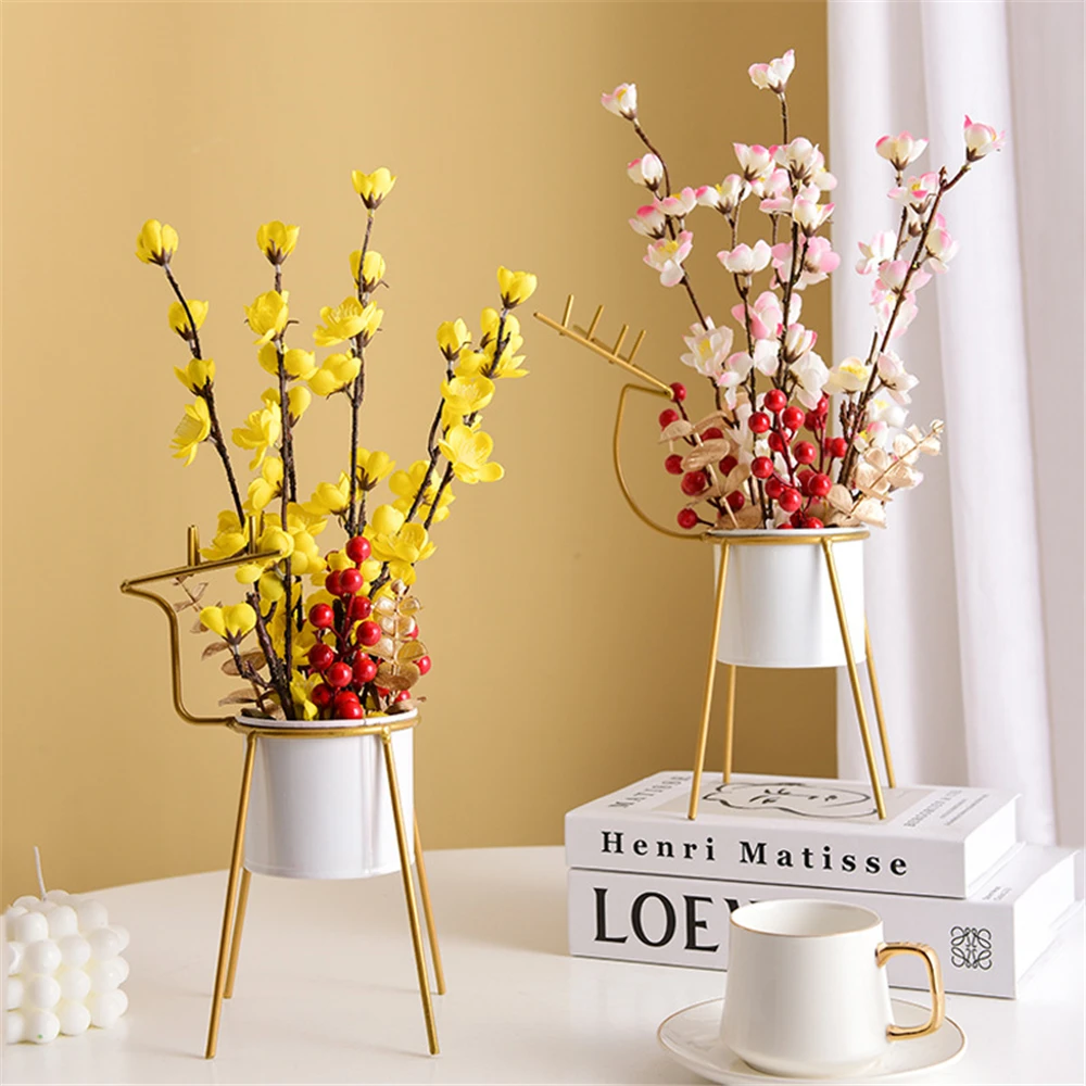 

Кованый металлический контейнер для цветов в скандинавском стиле