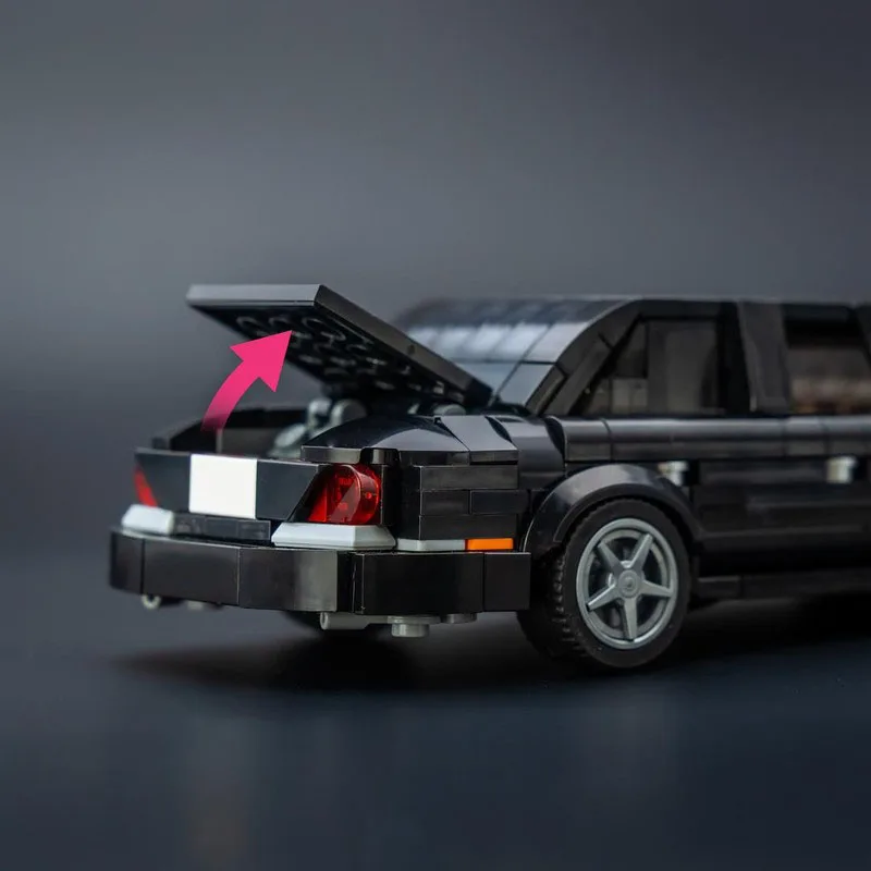 Фото Конструктор PolaDeer 437 деталей MOC DIY: Модель злодея Мистера Уайта XJ8, игрушка-конструктор для детей, подарок на день рождения, Джеймс №5