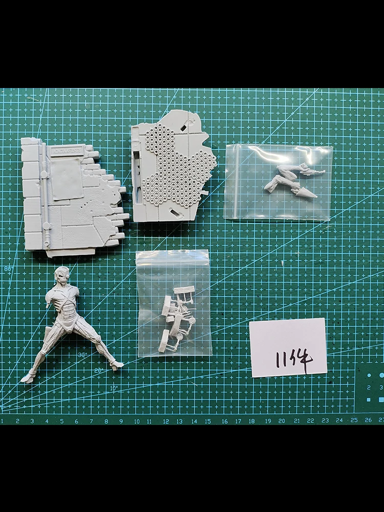 Разобранный 1/24 старинный солдат который где-то во времени фигурка из смолы