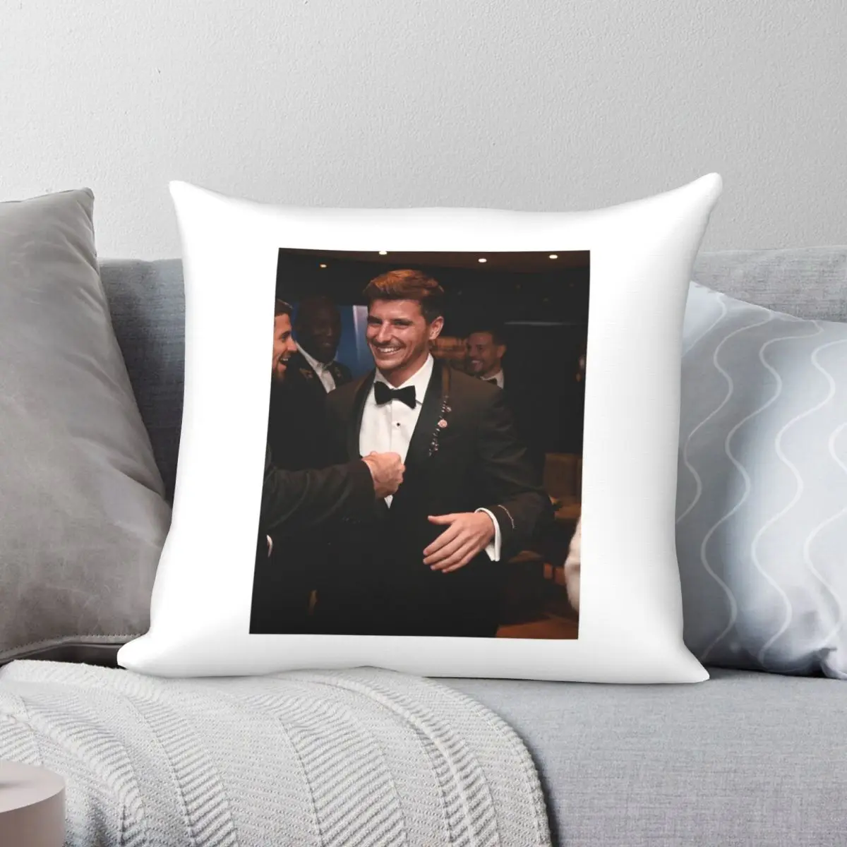 

Mason Mount Suit Pillowcase Polyester Linen Velvet Pattern Zip Decor Car Cushion Cover