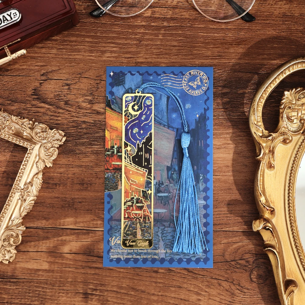 

Металлическая бронзовая закладка с цветочным рисунком