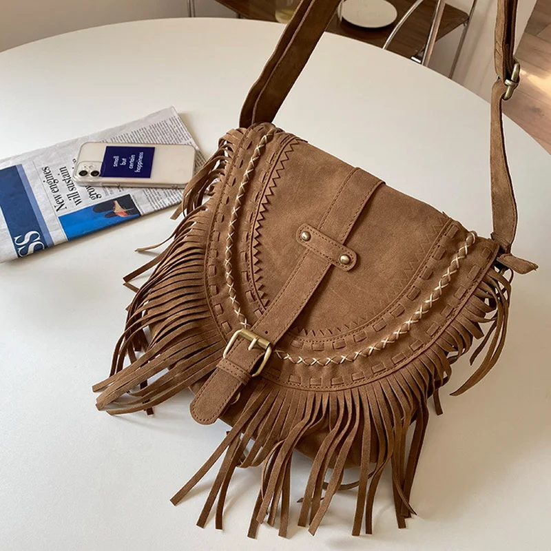 

Diinovivo Fashion Tassel Female Shoulder Bag Retro Saddle Bag For Women Crossbody Bag Faux Suede Envelope Messenger Bag WHDV2183
