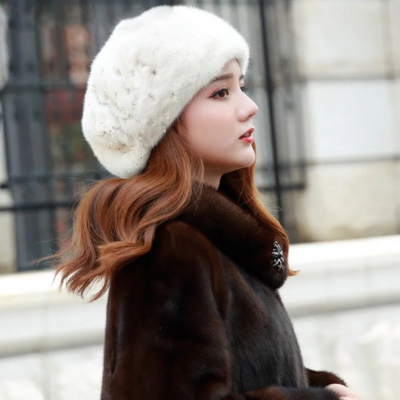 Рисунок 3 - Женский берет из цельного меха норки