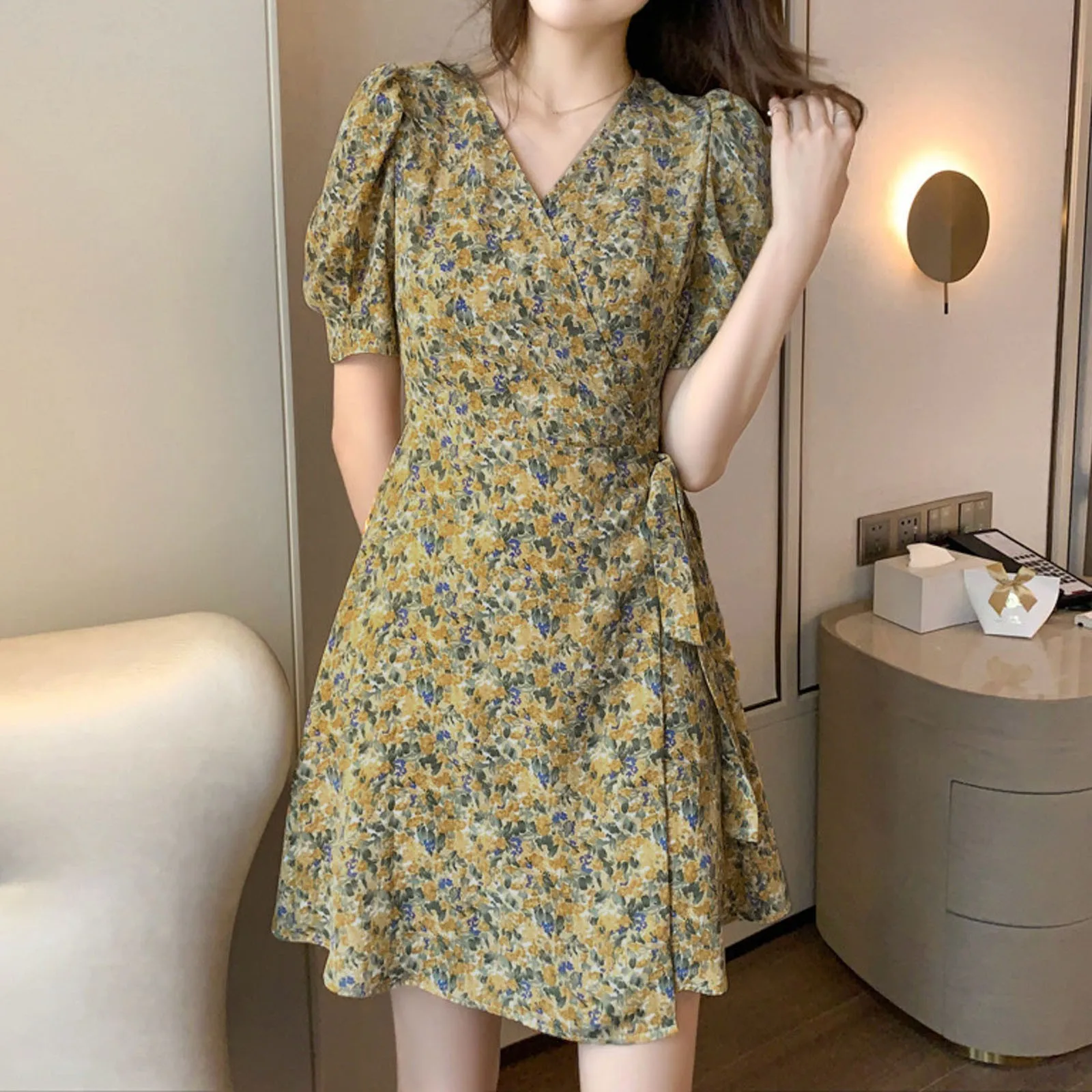 

Floral Print Chiffon Short Dress Women Summer Short Sleeve V Neck A-Line Mini Dresses Korean Style Casual Boho Vacation Vestidos