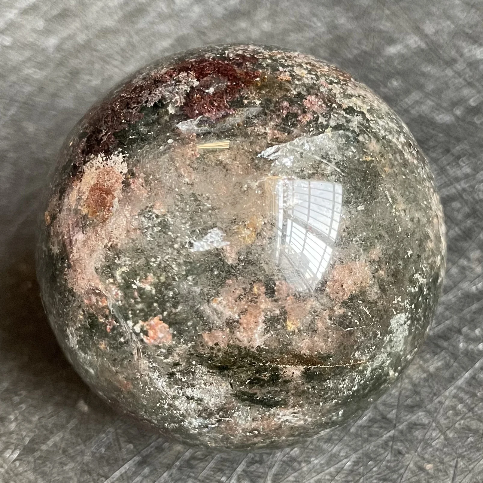 

155 г Натуральная Зеленая фантомная Сфера украшение полированный кварцевый хрустальный шар Рейки Исцеление