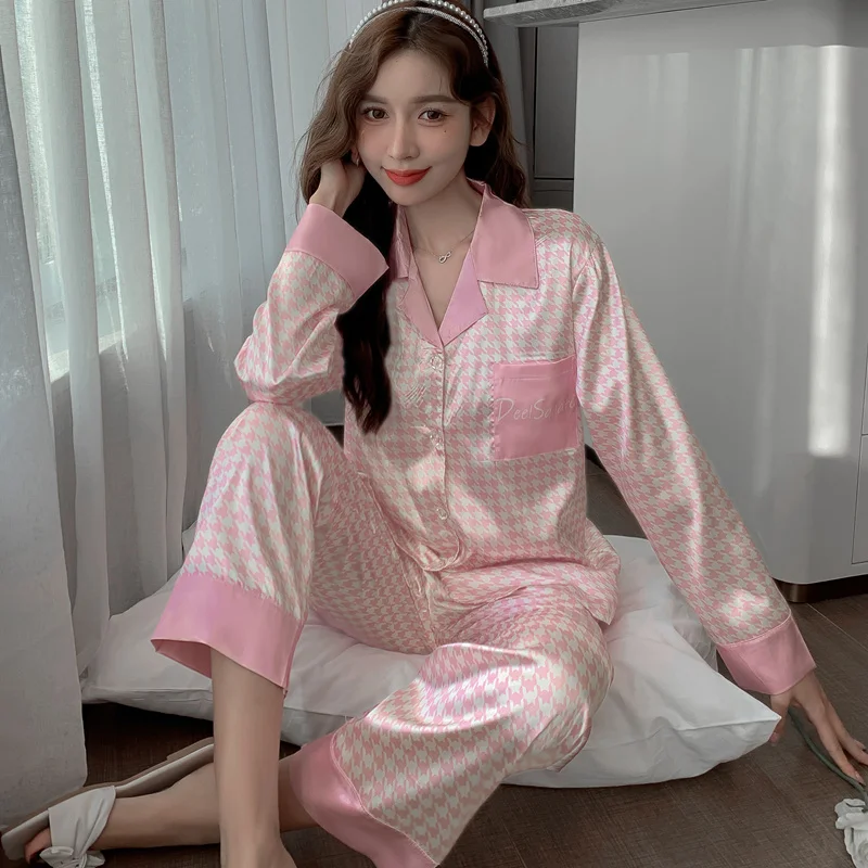 2022 New Silk Ladies Pajamas Autumn Ice Silk Long-sleeved Pants Suit Printing Fashion Pajamas Women's Home Wear Women's Sexy Pjs